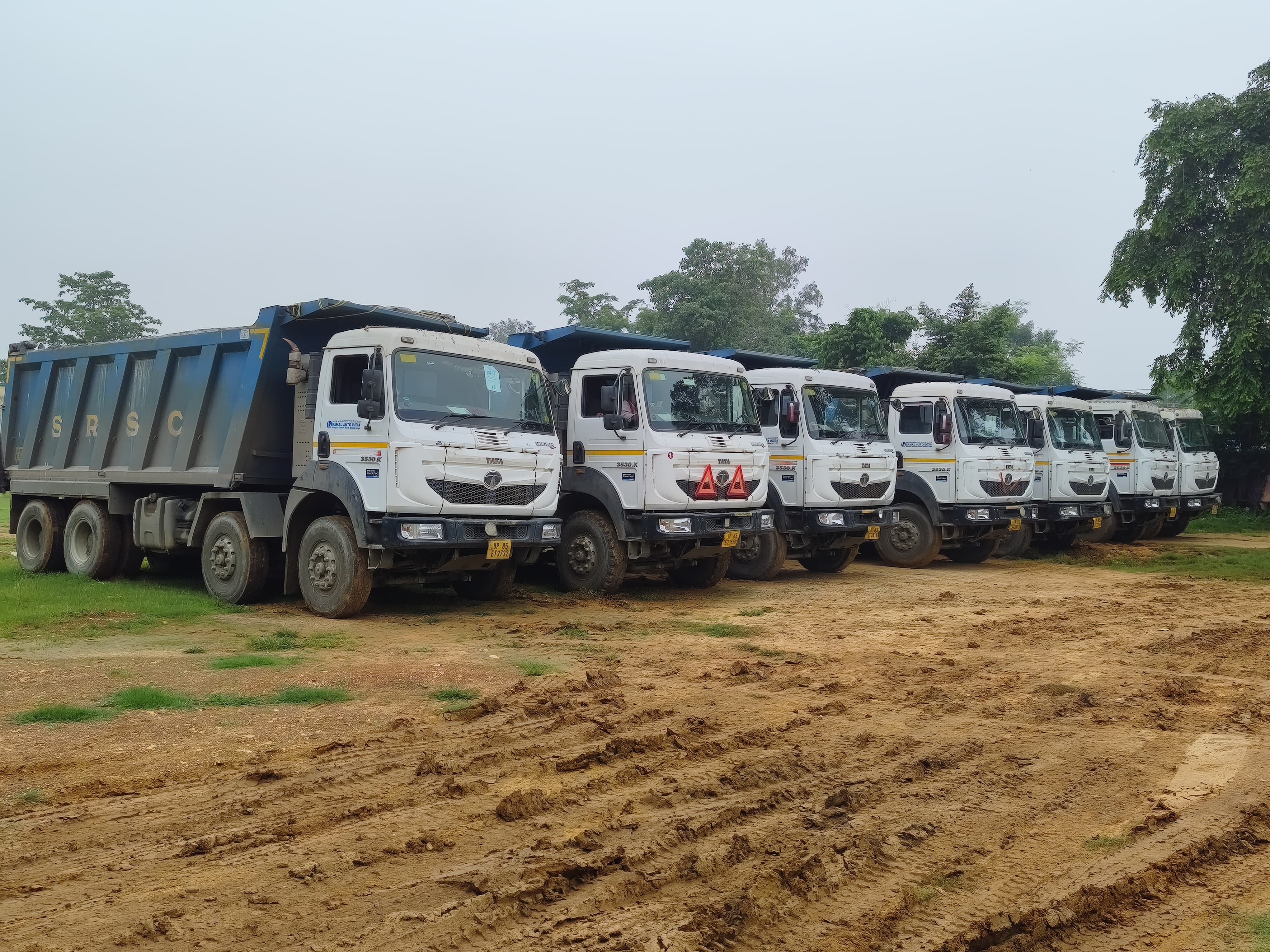 तमाड़ में प्रशासन की बड़ी कार्रवाई, गिट्टी लोड 9 हाईवा जब्त, जांच जारी