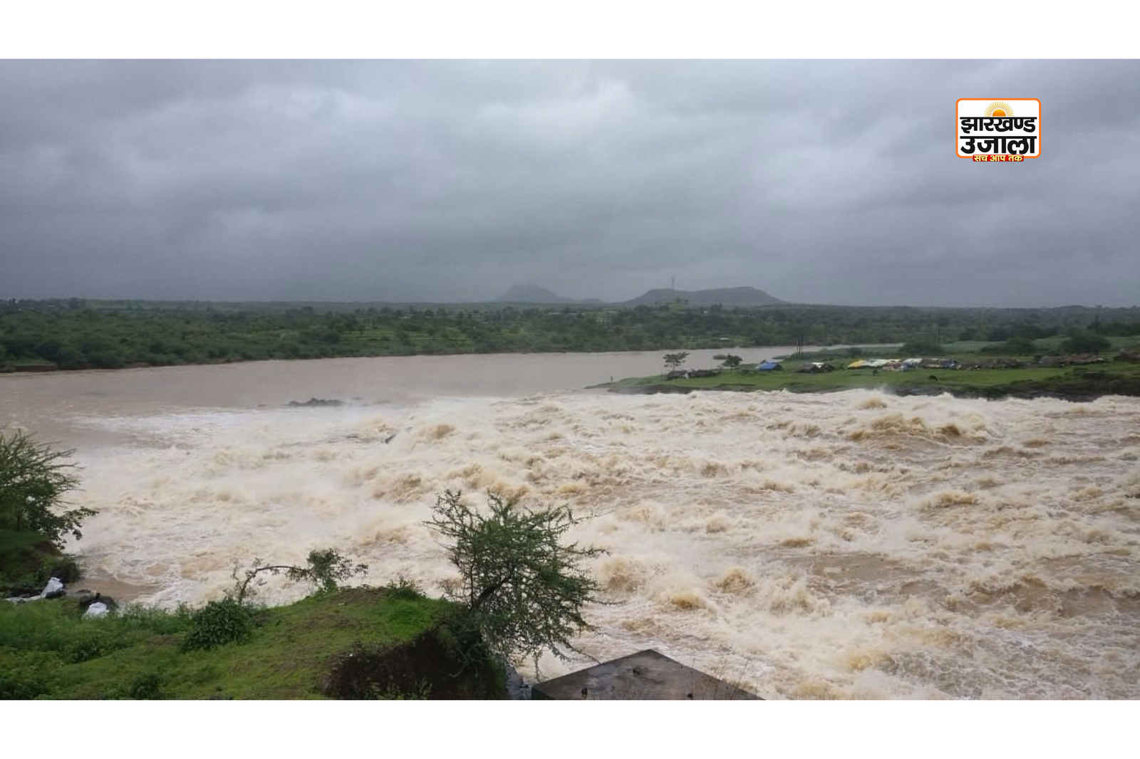 रांची के सिल्ली में रानीहारा डैम टूटा, खेतों में भरा पानी; हजारों लोग प्रभावित