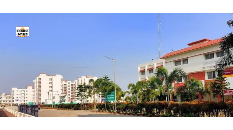 IIIT रांची में छात्र की मौत से भड़का आक्रोश, अनिश्चितकालीन धरने पर बैठे विद्यार्थी