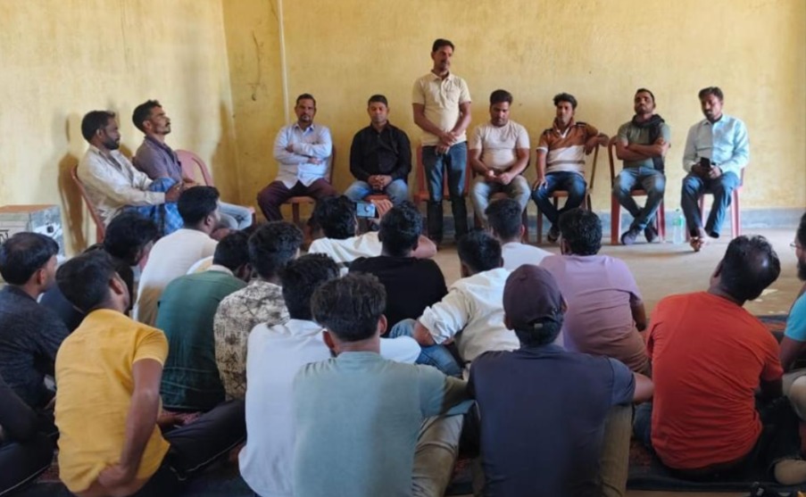 ऑल झारखण्ड ट्रेड यूनियन के पदाधिकारियों एवं ट्रक चालकों की बैठक संपन्न, संगठन को मजबूत करने पर जोर