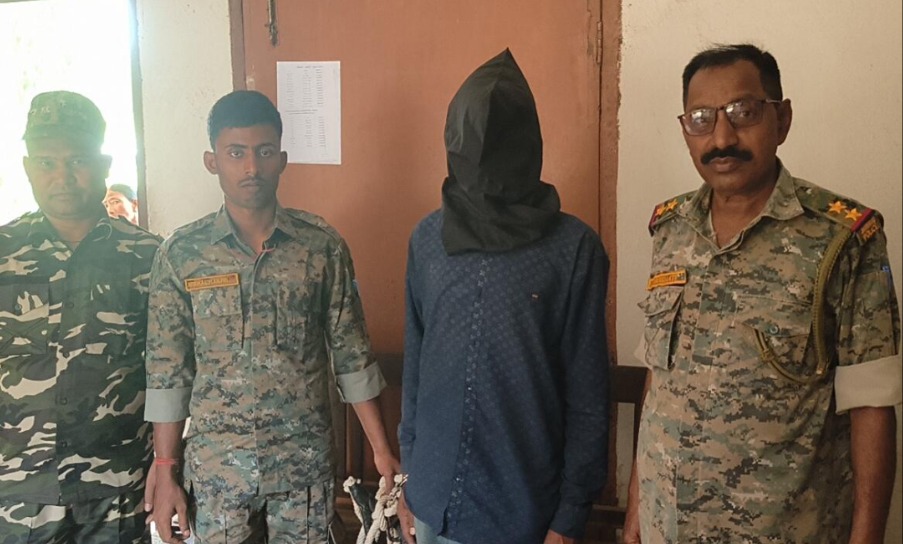 ट्रैक्टर चालक की लापरवाही से दो महिलाओं की मौत