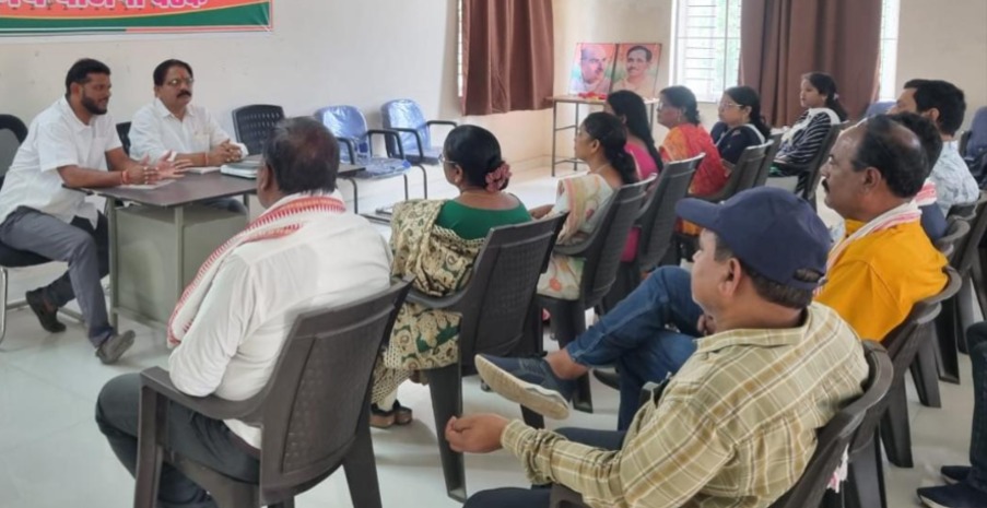 भाजपा जिला बैठक में वृक्षारोपण, स्वच्छता अभियान व महाआरती कार्यक्रम की तैयारियों पर मंथन