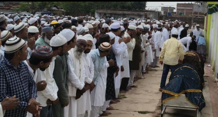 सिमडेगा और ओएना सड़क हादसे के शिकार तीन का किया गया अंतिम संस्कार